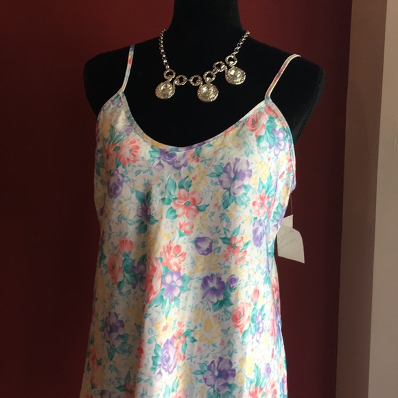 Romantic Mood Sleepwear - Picture 2 of 4